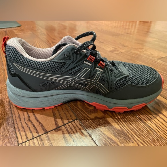 ASICS woman’s sneakers - Picture 3 of 5